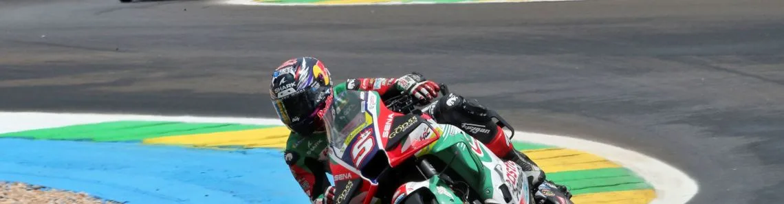 GP Brésil : Zarco en tête, Márquez et Razgatlioglu brillent sous la pluie