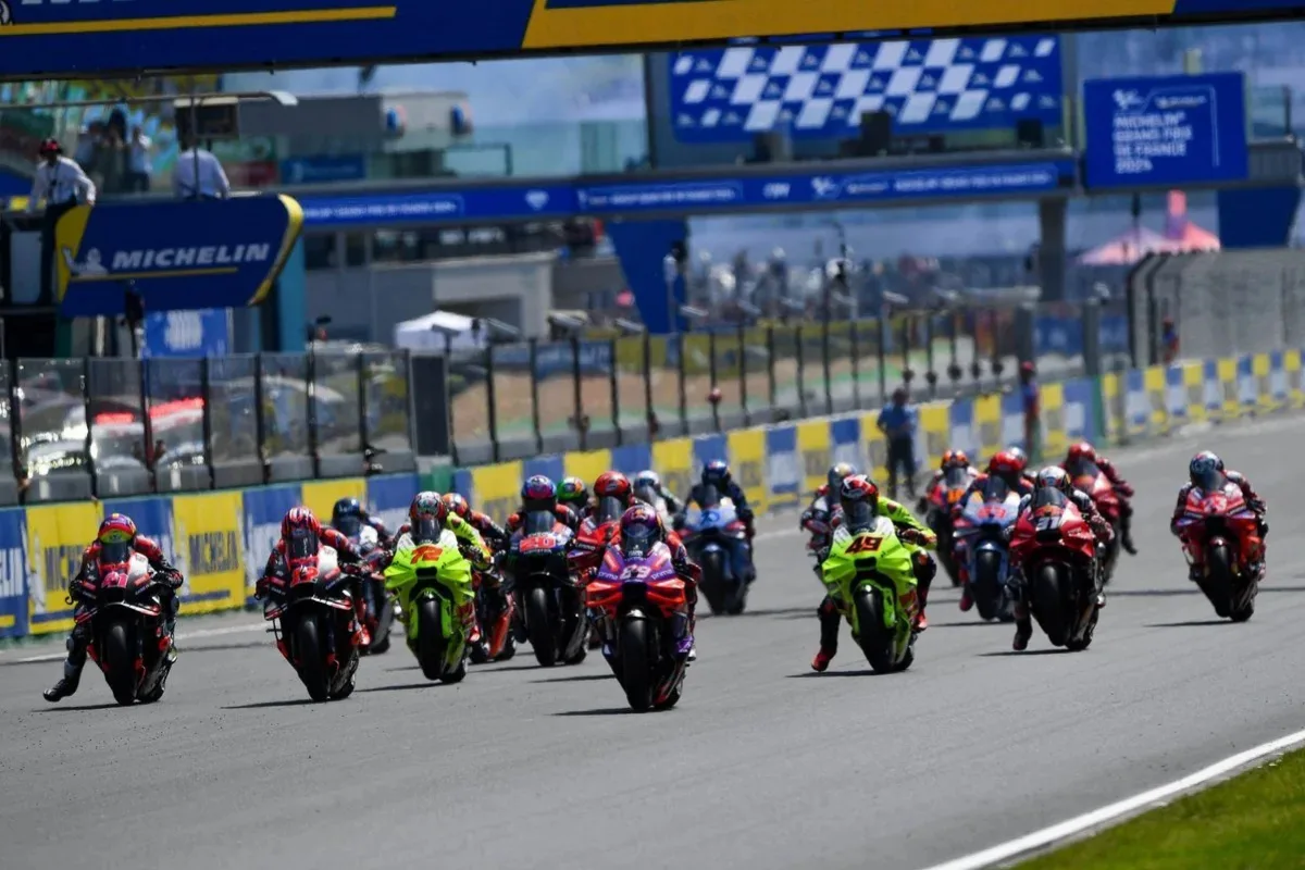 WorldSBK Assen 2026 : Ducati Panigale V4 R domine sans partage