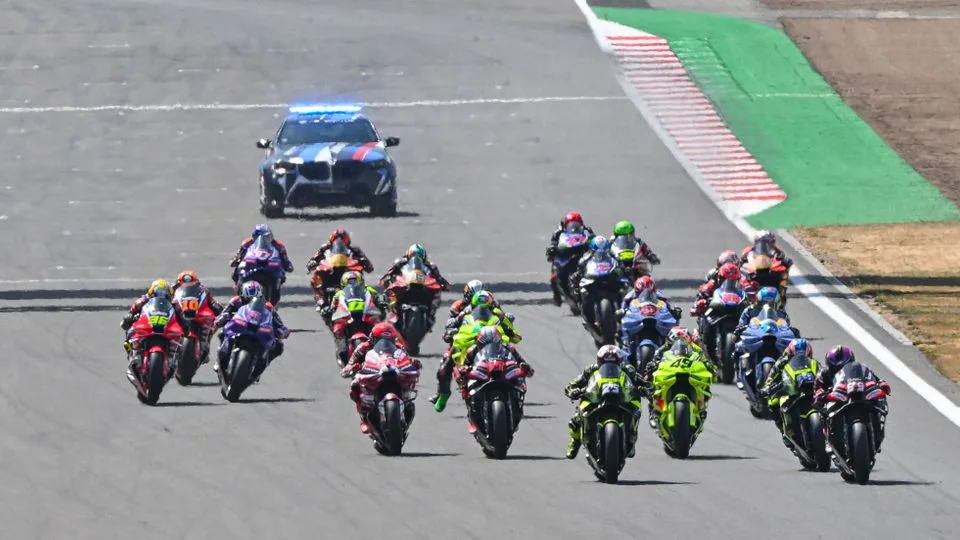 Correcteur d'assiette MotoGP : incident Martin et Ogura à Silverstone 2026