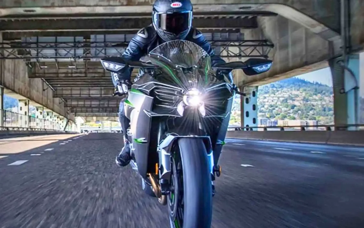 ISA moto : le limiteur de vitesse intelligent obligatoire en Europe ?