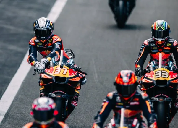 Pedro Acosta KTM Silverstone 2026 : 5e place et exigences constructeur
