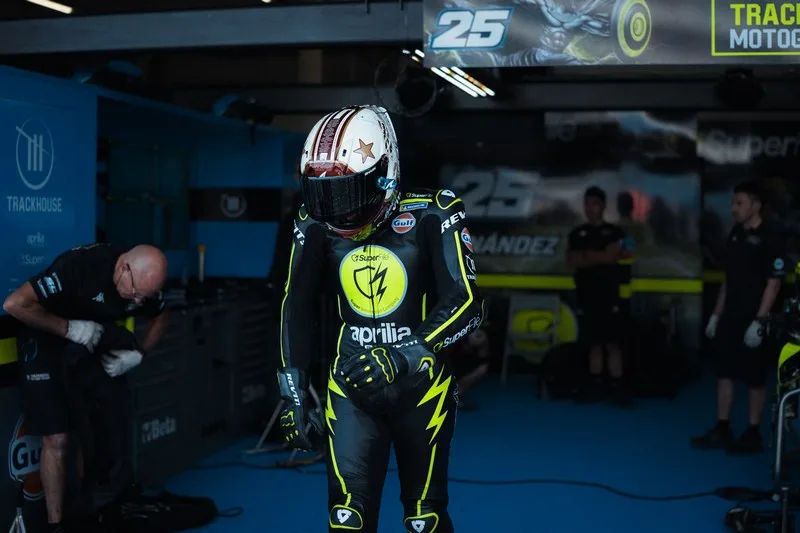 Raul Fernandez critique DAZN : couverture médiatique MotoGP 2026