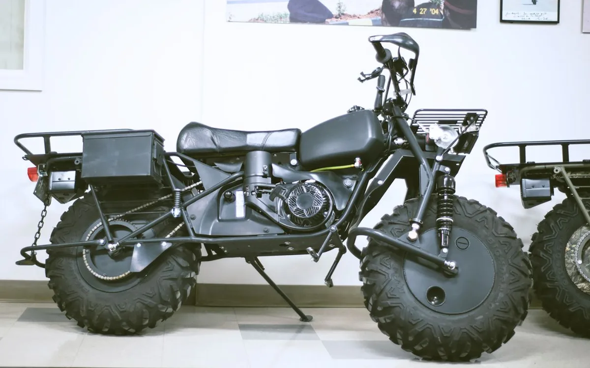 Rokon moto tout-terrain 2 roues motrices : 60% pente, 900kg remorquage