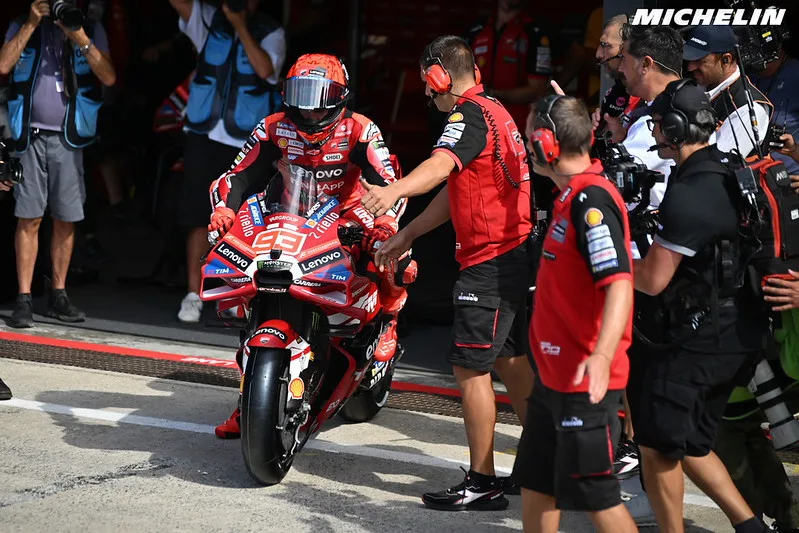 MotoGP Misano 2026 : Dall'Igna analyse l'erreur mentale de Bezzecchi